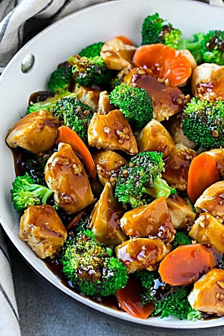 Bí quyết dinh dưỡng giúp gà đá thêm mạnh mẽ và bền bỉ